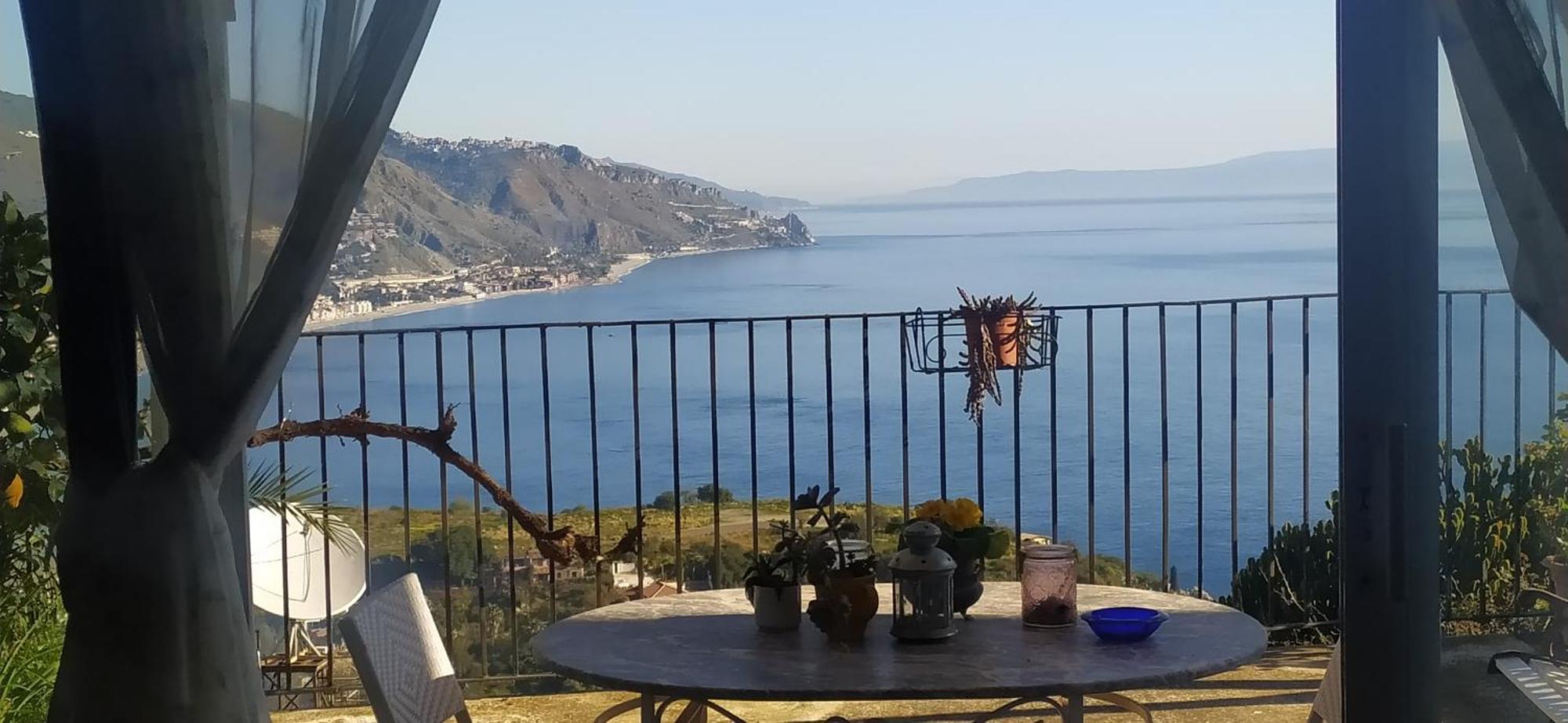 Blue Sky House Bed & Breakfast 3*